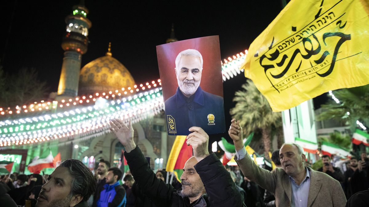 Izrael zasadil Íránu tvrdou ránu. Analytik říká, co vyvolá útok v Damašku